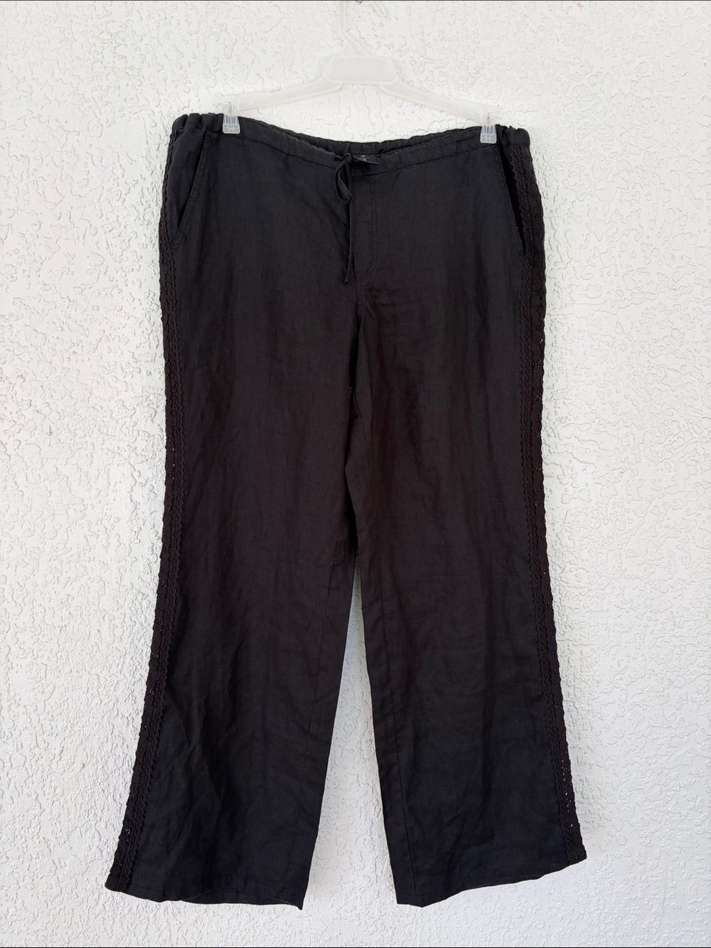 LONDONJEAN Black linen wide leg pants crochet details size 16